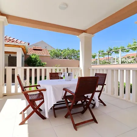 Charming Ana Apartment *